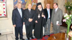 Το μετάλλιο του δήμου Αθηναίων στον κυβερνήτη Αλεξανδρείας από το δήμαρχο, Ν. Κακλαμάνη