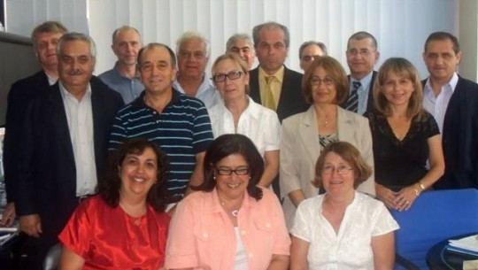 Σημαντική παρέμβαση στη «μάχη» για τα ελληνικά