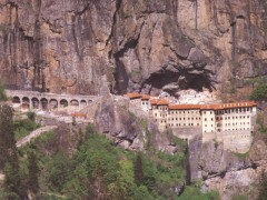 Άδεια για την τέλεση λειτουργίας στην Παναγία Σουμελά, στον Πόντο